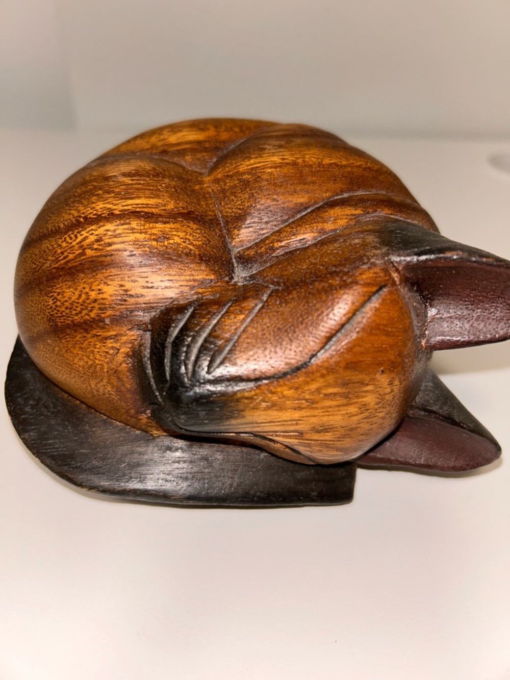 Hand-Carved Wooden Sleeping Cat Figurine - Brown - Picture 5 of 5